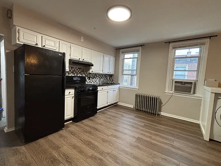 2713 E Clearfield St #2 — Photo 4