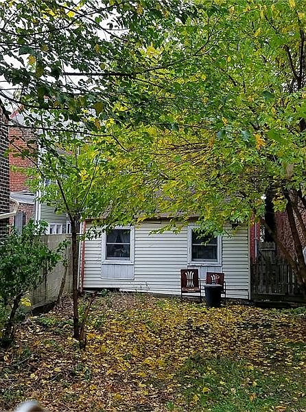2nd image of 907 Western Ave