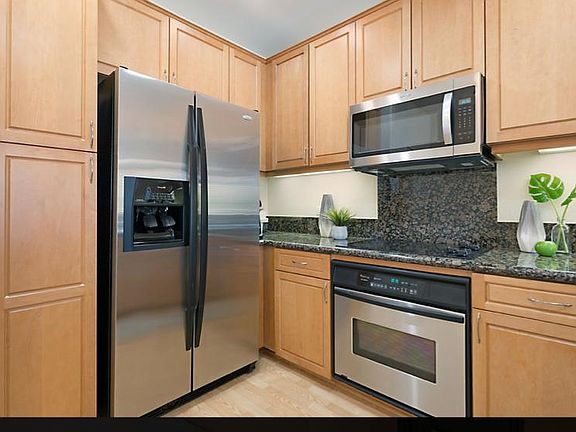 5th image of 3857 Pell Pl Unit 217