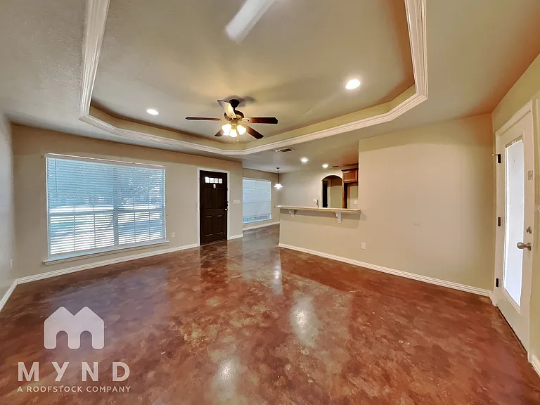 112 Jolin Ln — Photo 5