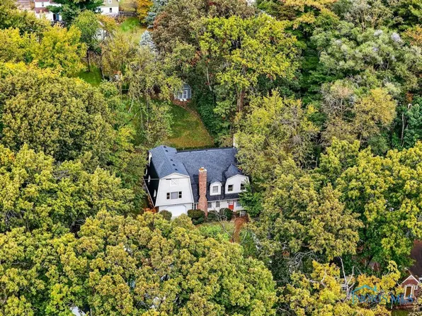 2408 Lambert Dr, Toledo, OH 43613