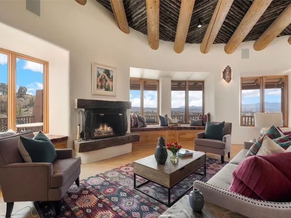 769 Camino Los Abuelos, Galisteo, NM 87540