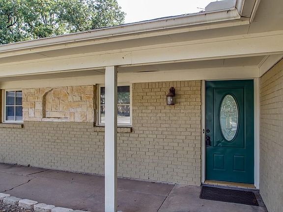 5th image of 1008 Wade Dr