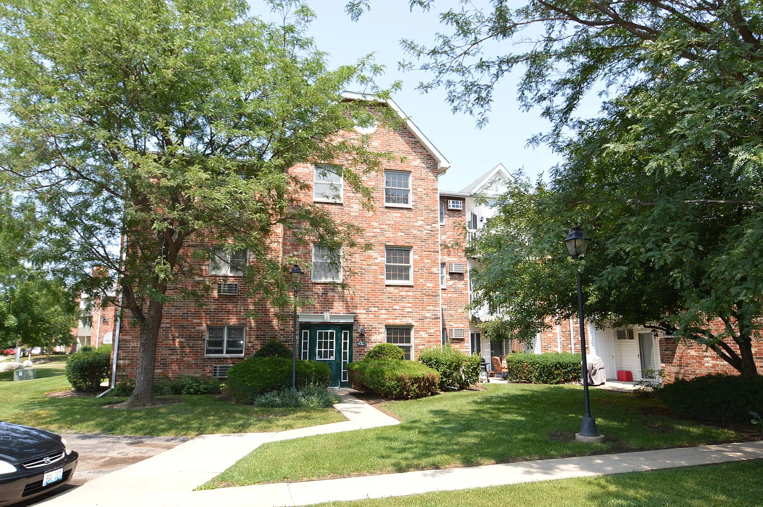 4301 W Shamrock Ln photo 1