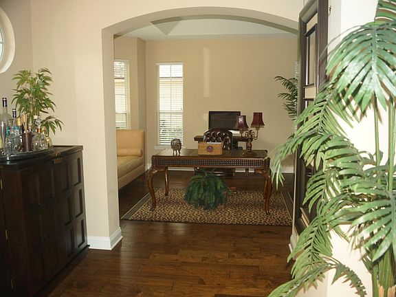 2nd image of 1567 Nottingham Knoll Dr