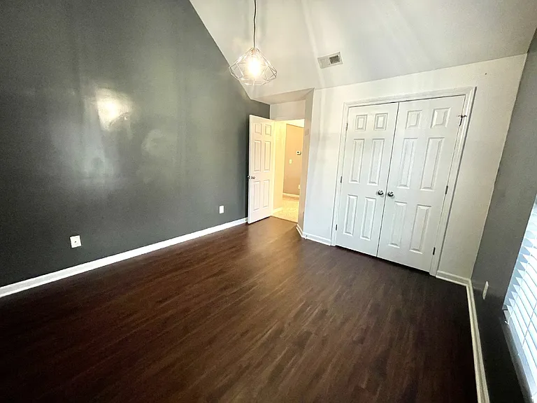 311 Highgrove Dr — Photo 14