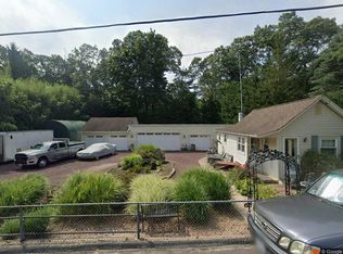 62 Port Washington Rd, Sound Beach, NY 11789