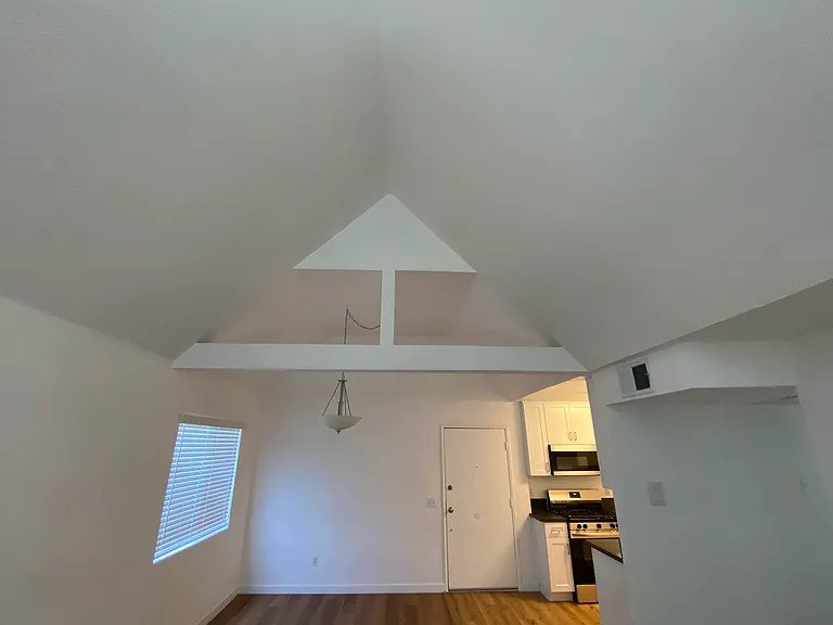 11225 La Maida St #2 — Photo 3