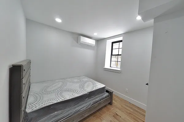 Rented by Blue Sky Management NY Inc | media 17