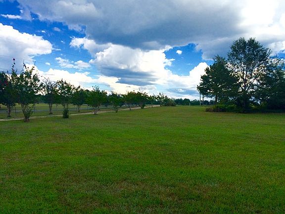 3rd image of 2075 Lee Road 201