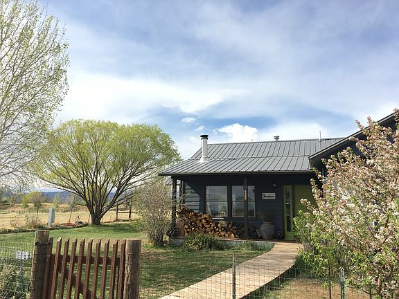 2nd image of 106 Countrymens Way