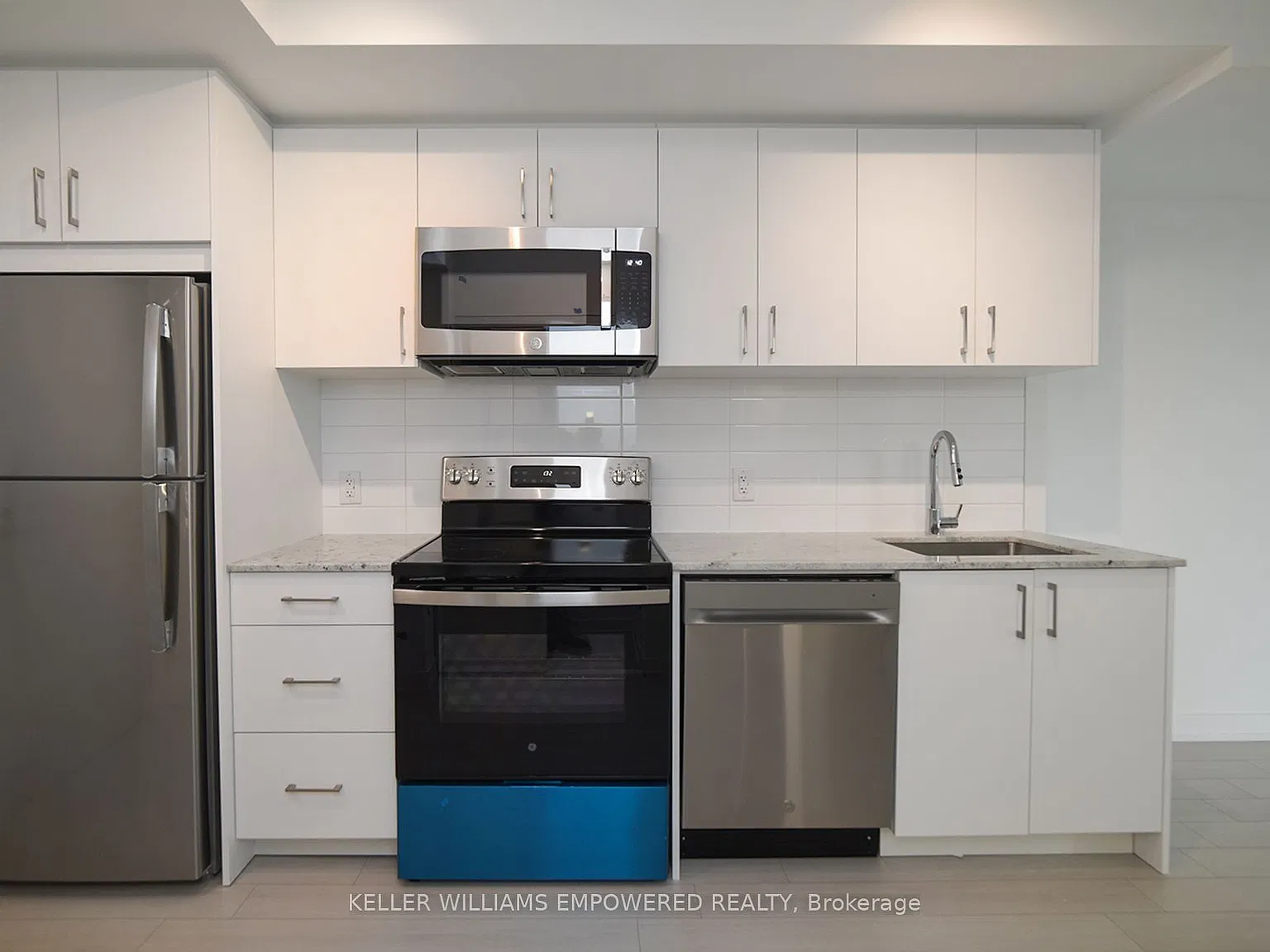 Studio, $1,598 — Photo 4