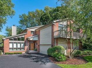 2035 Wagner Rd, Glenview, IL 60025