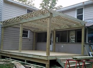 1373 Fredericks Hall Rd, Bumpass, VA 23024