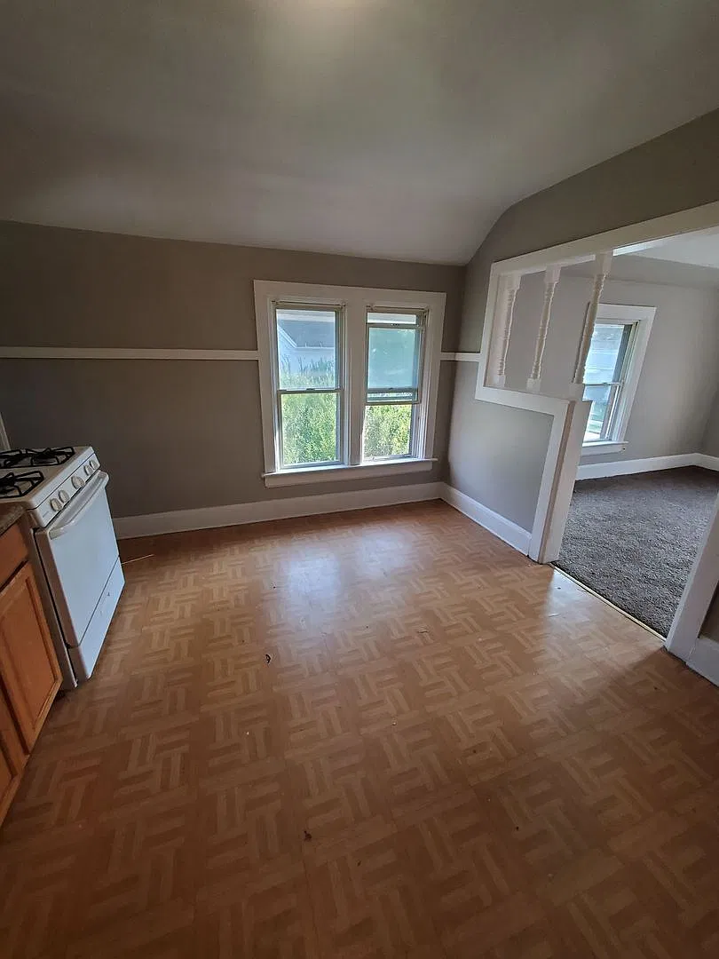 335 Luedtke Ave. (Duplex)(Ace Property) — Photo 4