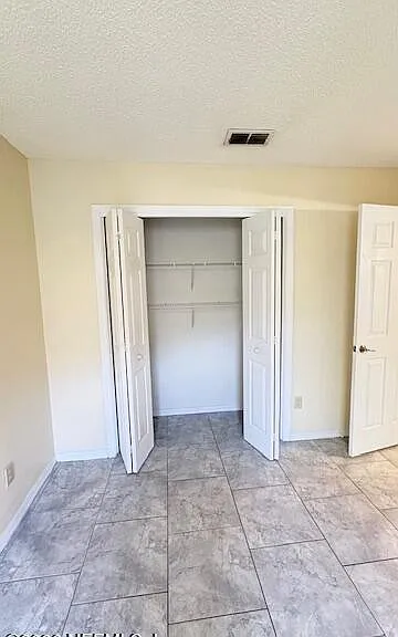 11170 Wandering Oaks Dr — Photo 13