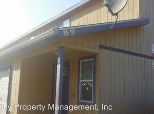 89 N 4th St APT A, Porterville, CA 93257