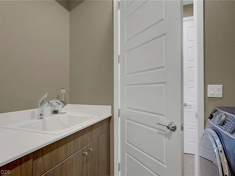 11401 Gravitation Dr — Photo 28