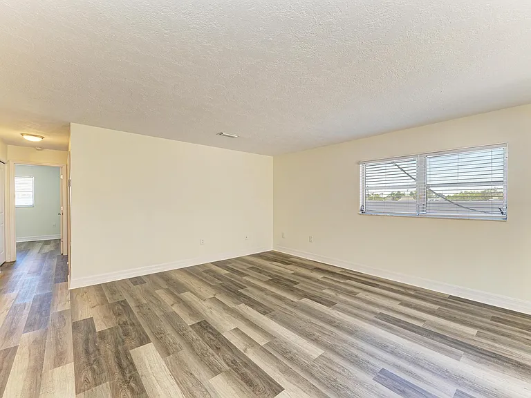616 Guild Dr #8 — Photo 9
