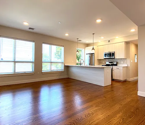 5 Adamson St #222 Photo 1