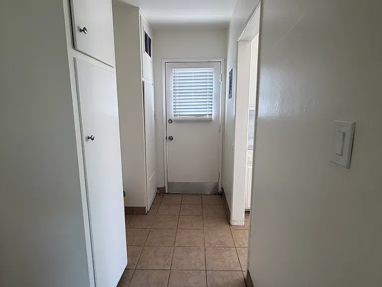 5841 Western Ave #G — Photo 7