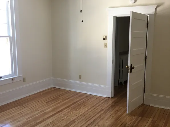 124 N Grant St #2B, Waynesboro, PA 17268