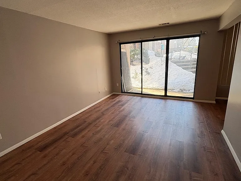36 Shrewsbury Green Dr #36B — Photo 7