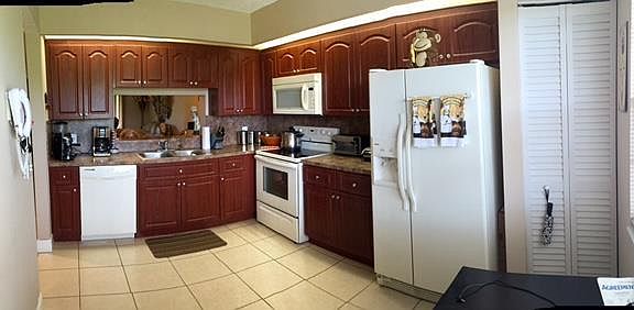 4th image of 12500 SW 6th St APT 406N
