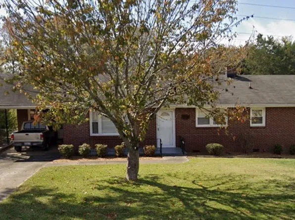 17 Fairlawn Cir, Greenville, SC 29617