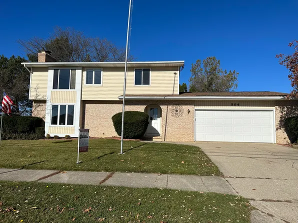 504 W Sickles St, Saint Johns, MI 48879