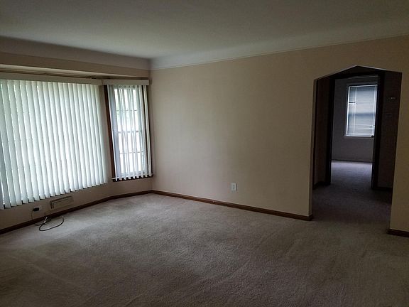 5th image of 8137 Parkland