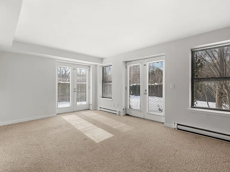 71 Fulkerson St — Photo 4