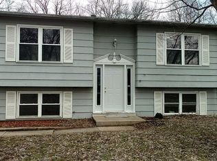 1906 Plateau Ave, Loves Park, IL 61111