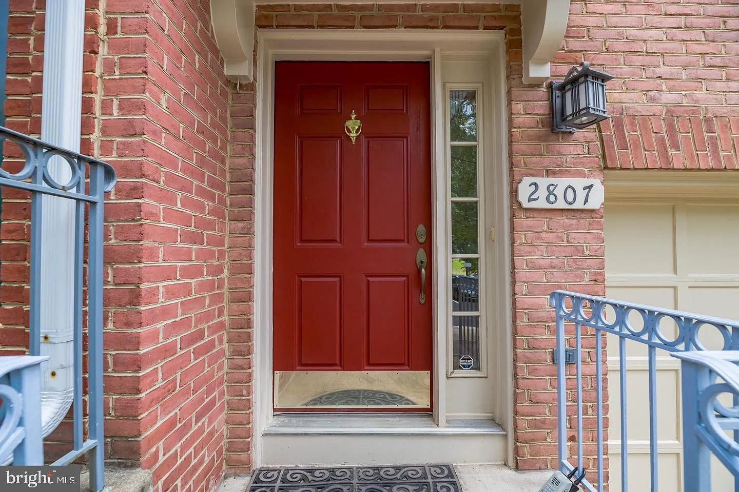 3 bed, 3.5 bath, 1966 sqft, $4,000 — Photo 2