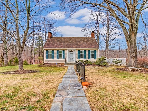 2nd image of 3605 Tanglewood Ln
