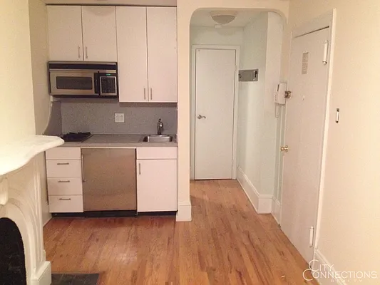 Rented by City Connections Realty | media 16