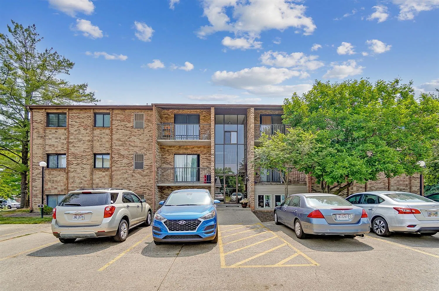 2 bed, 1.5 bath, $1,250 — Photo 1
