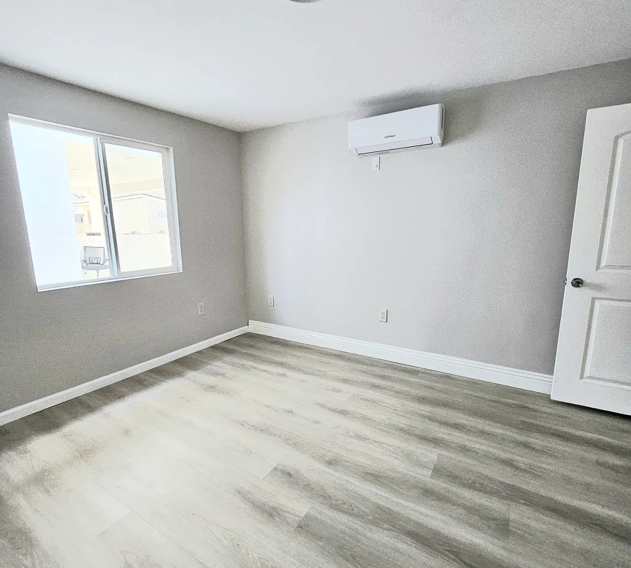 2 bed, 850 sqft, $3,000 — Photo 4