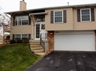 19937 S Edinburgh Ln, Frankfort, IL 60423