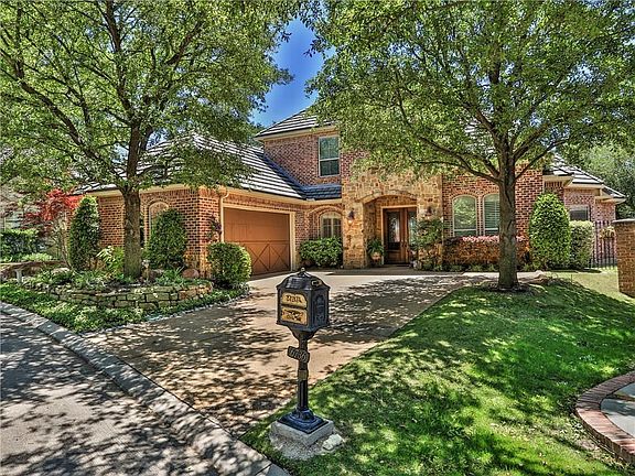 3rd image of 6736 Medinah Dr