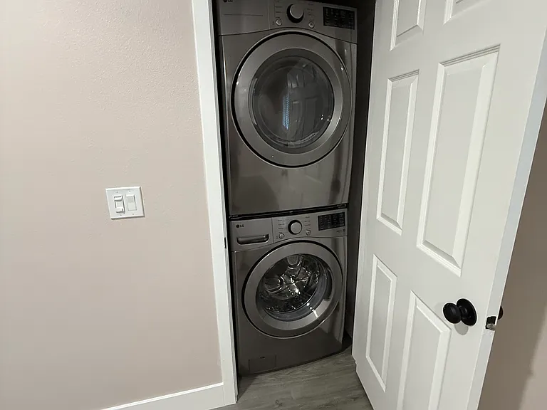 1013 Westpark Ln #2 — Photo 3