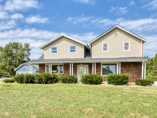 25716 S State Line Rd, Crete, IL 60417
