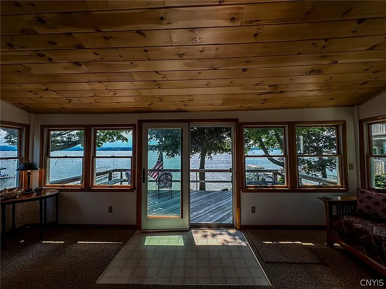 340 Poplar Bch — Photo 26