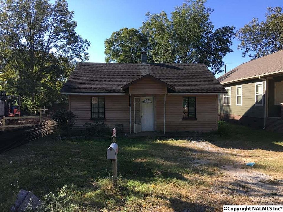 1st image of 1114 Halsey Ave NE