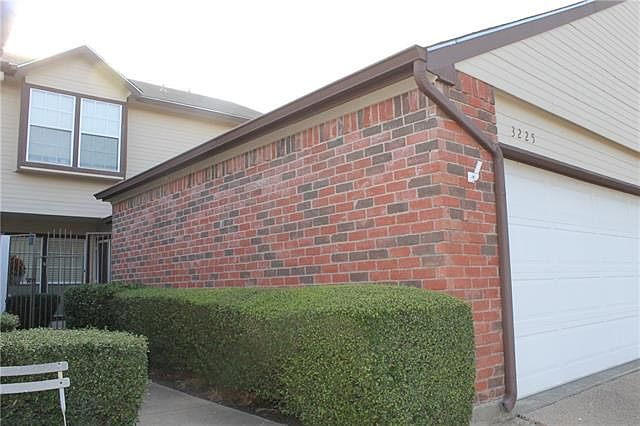 1st image of 3225 Whatley Dr #B