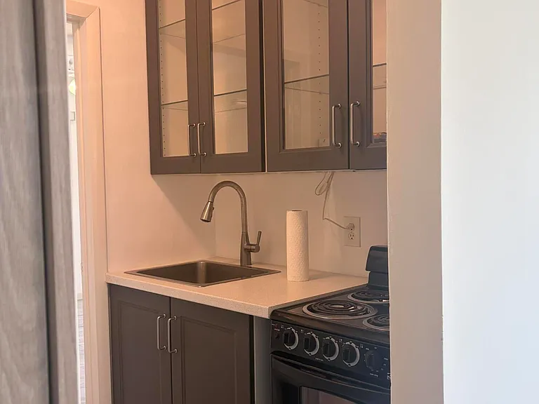1531 Garfield St #1 — Photo 8