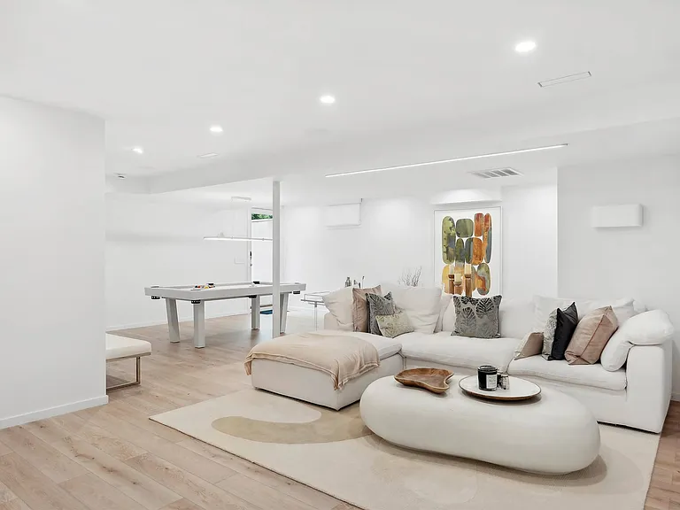 50 Terry Dr — Photo 17