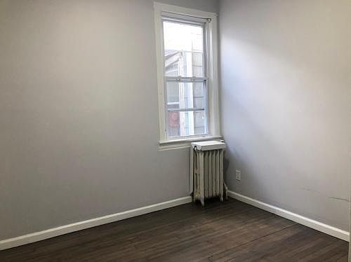2nd image of 154 Nelson Ave #2A