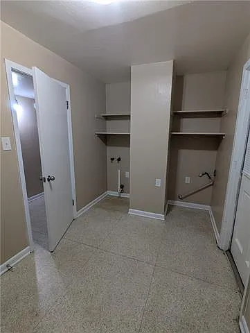 375 Aris Ave — Photo 9