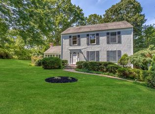 27 Little Harbor Rd, Mount Sinai, NY 11766